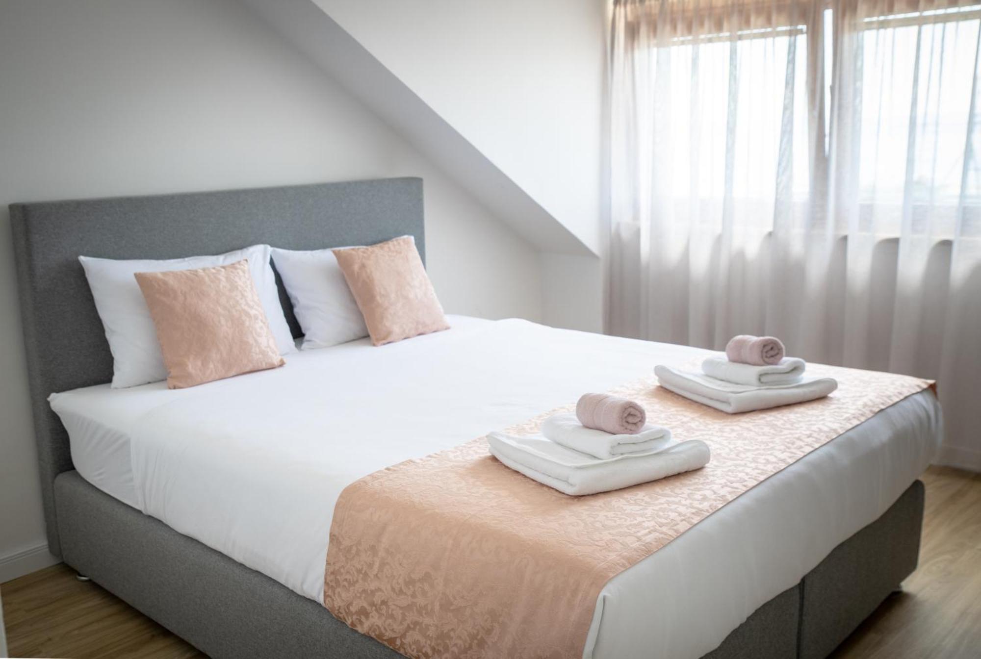 Bed & Breakfast Portun In The Center 바스카보다 외부 사진