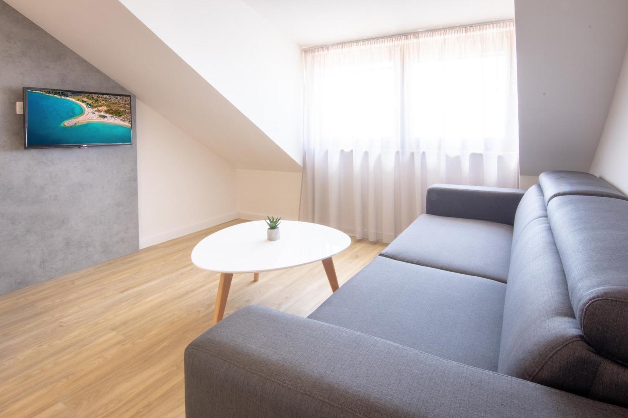 Bed & Breakfast Portun In The Center 바스카보다 외부 사진