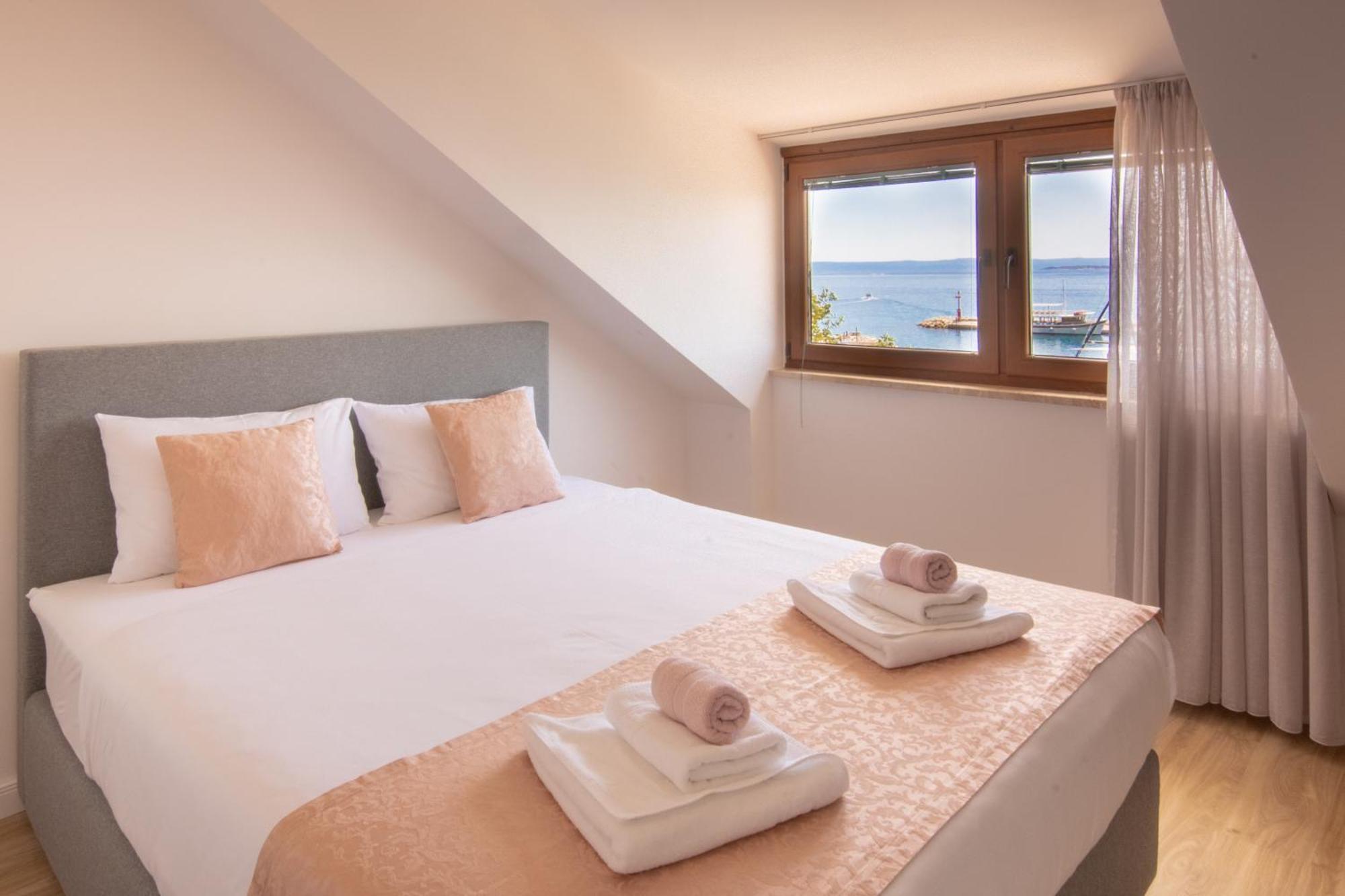 Bed & Breakfast Portun In The Center 바스카보다 외부 사진