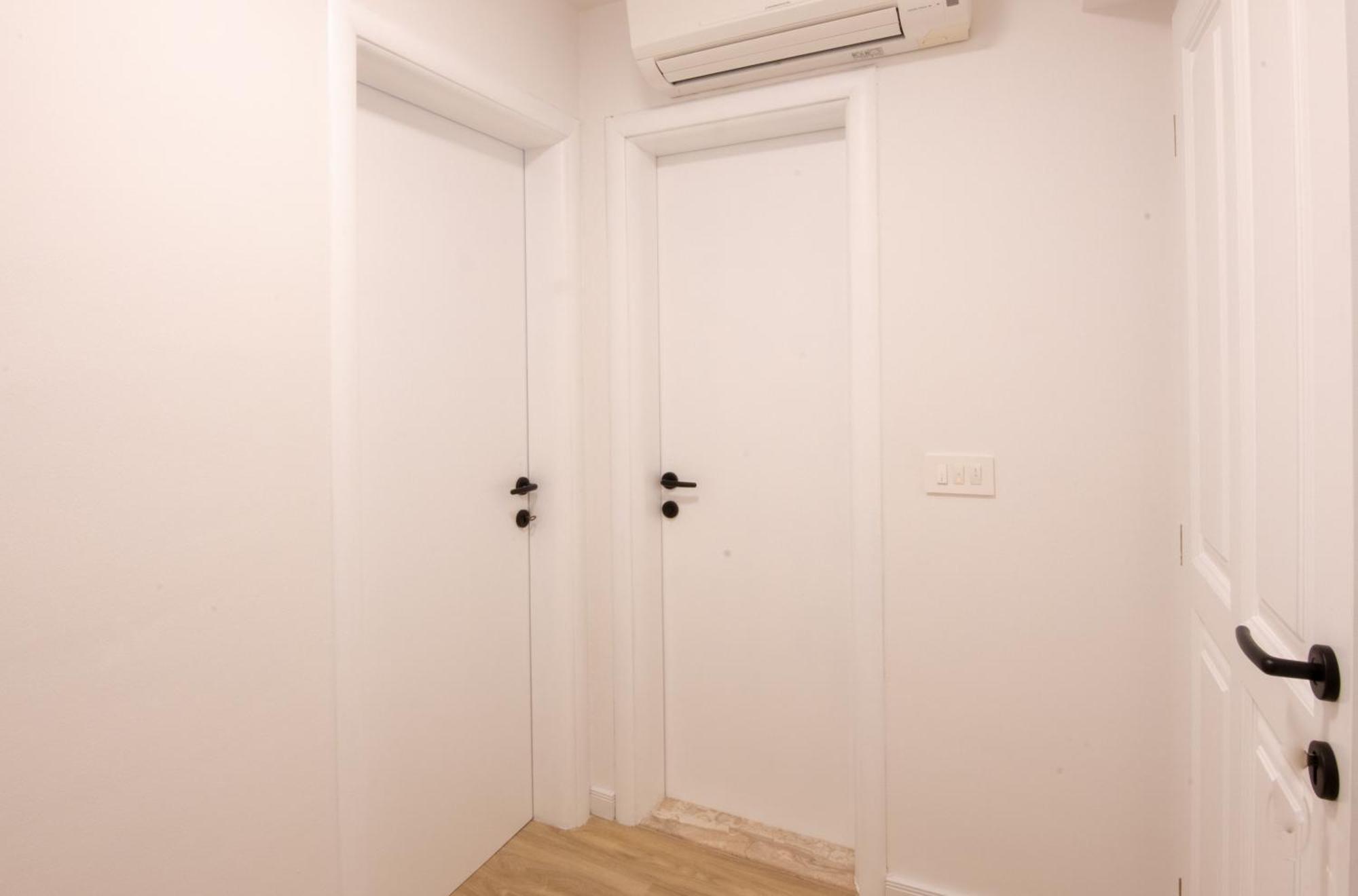 Bed & Breakfast Portun In The Center 바스카보다 외부 사진