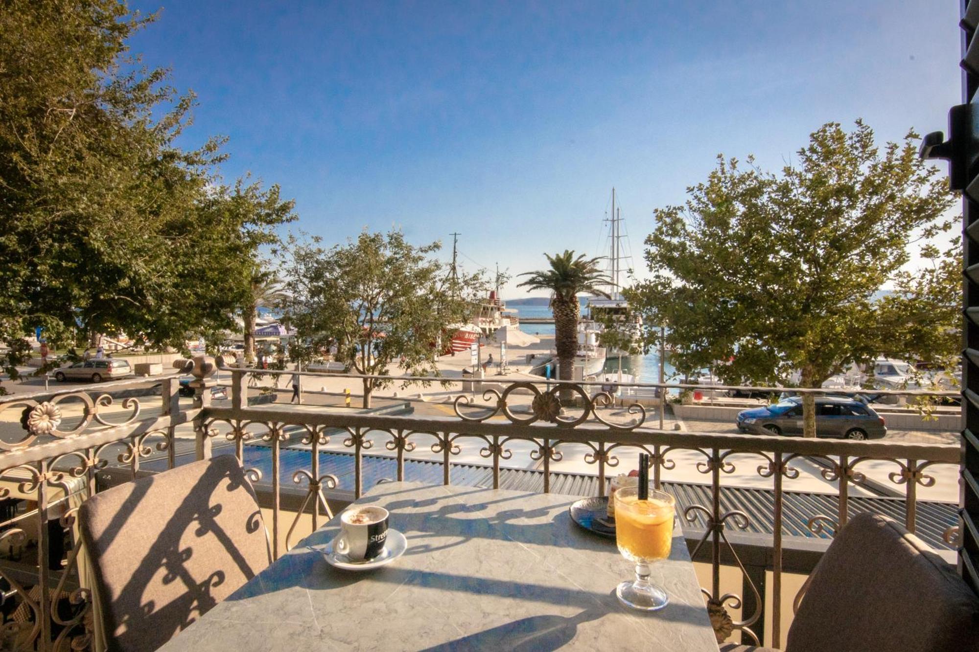 Bed & Breakfast Portun In The Center 바스카보다 외부 사진